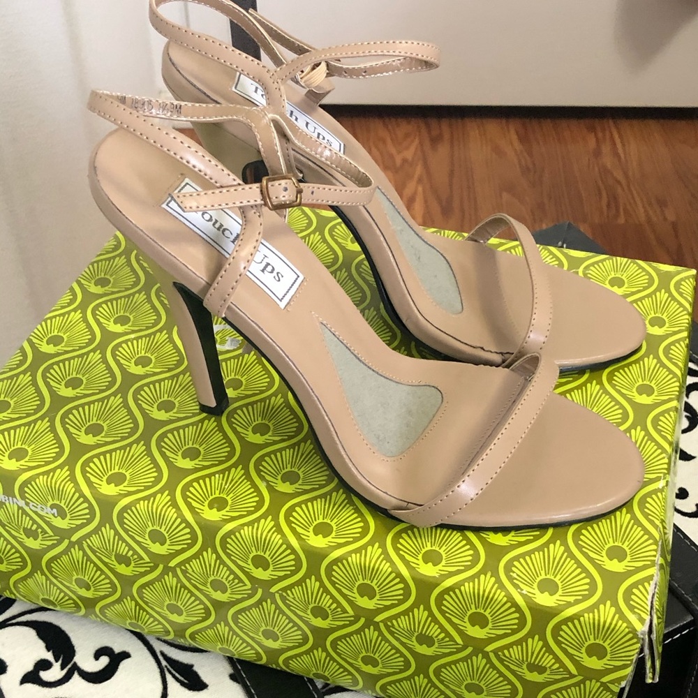 🌿Touch Up heels 👠 🌿